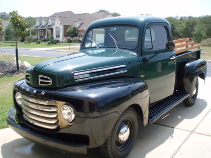Similar to the 48, the 1950 Ford F1 still has the bar style grille