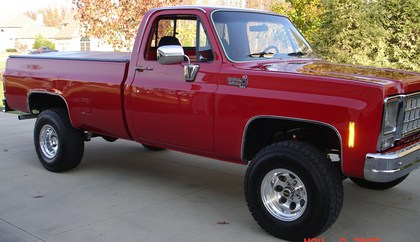 1975 Chevy C10 4x4 Side