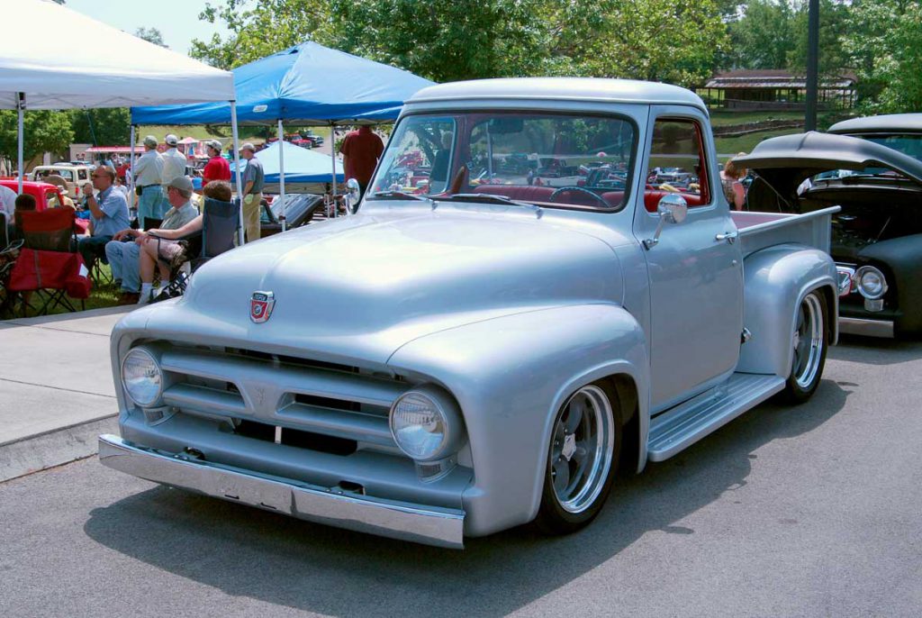 1953 Ford F100 with frenched headlights
