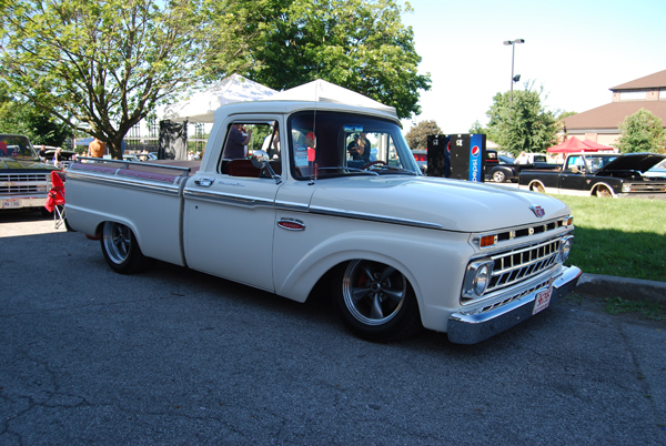 1965 Ford Truck on Airbags