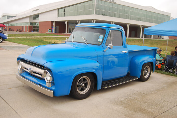 54 Ford F100 with 56 Grille - Light Blue