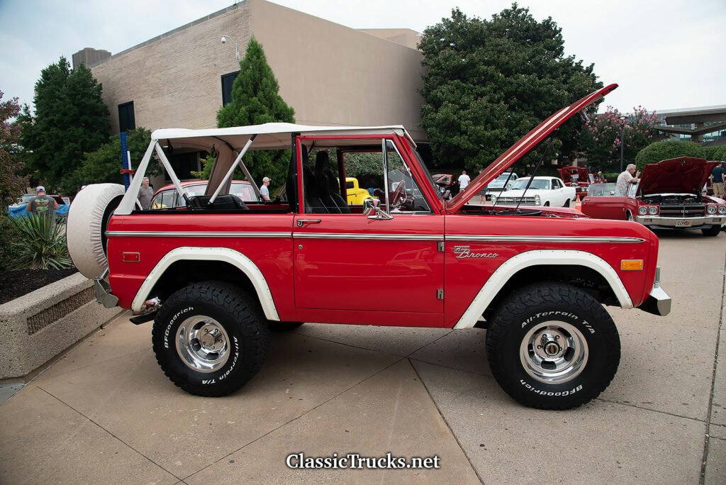 76 Ford Bronco